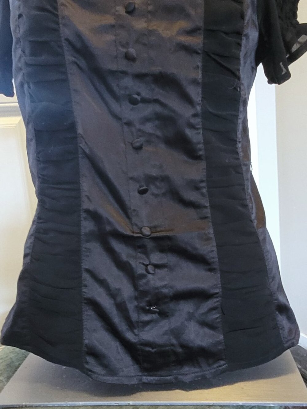 Dark coquette top - Picture 2 of 9